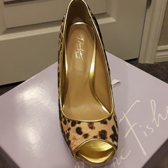 Heels - Picture 2 of 4